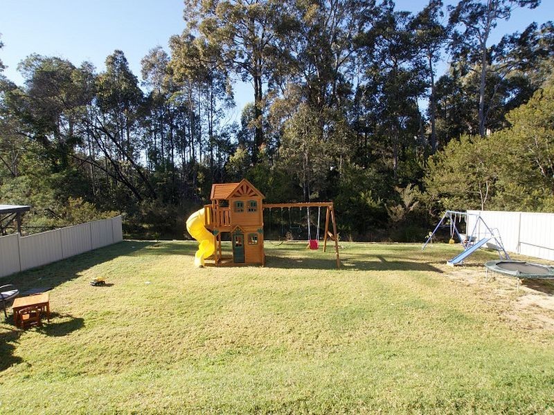 4 Elandra Place, Malua Bay NSW 2536