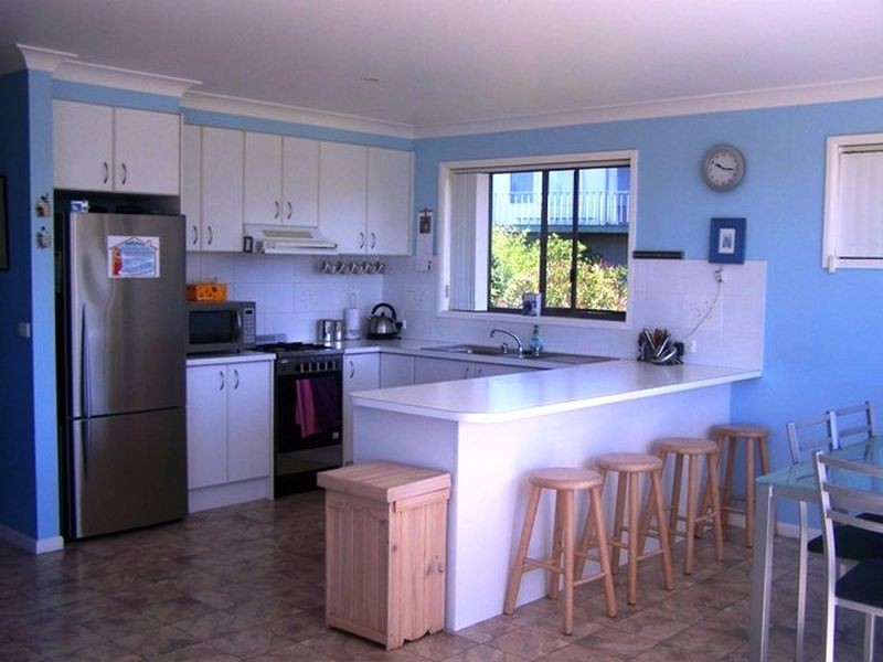 4 Nioka Ave, Malua Bay NSW 2536