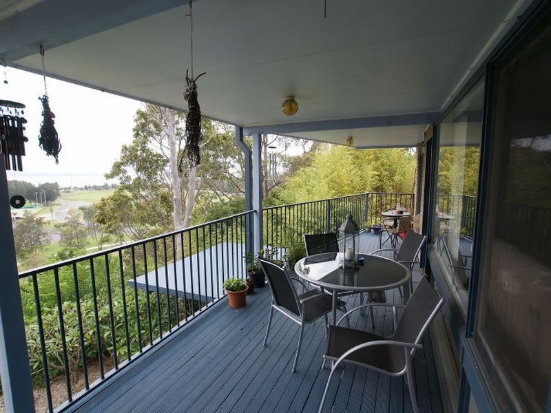 13 Ridge Street, Catalina NSW 2536