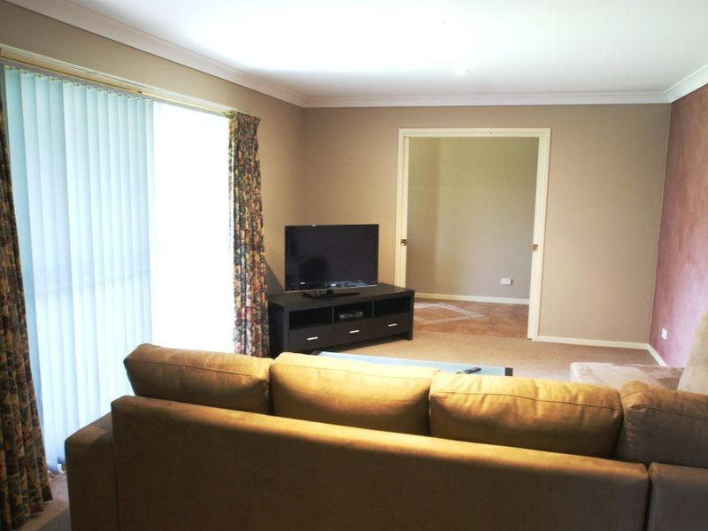 7 Cors Parade, Batemans Bay NSW 2536