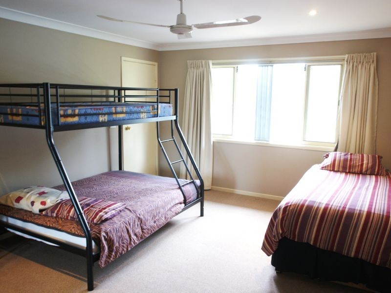 7 Cors Parade, Batemans Bay NSW 2536