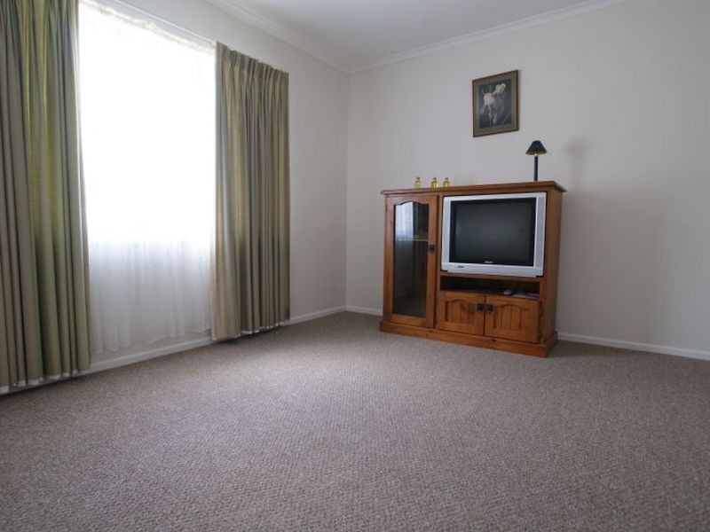 71 Ainslie Parade, Tomakin NSW 2537