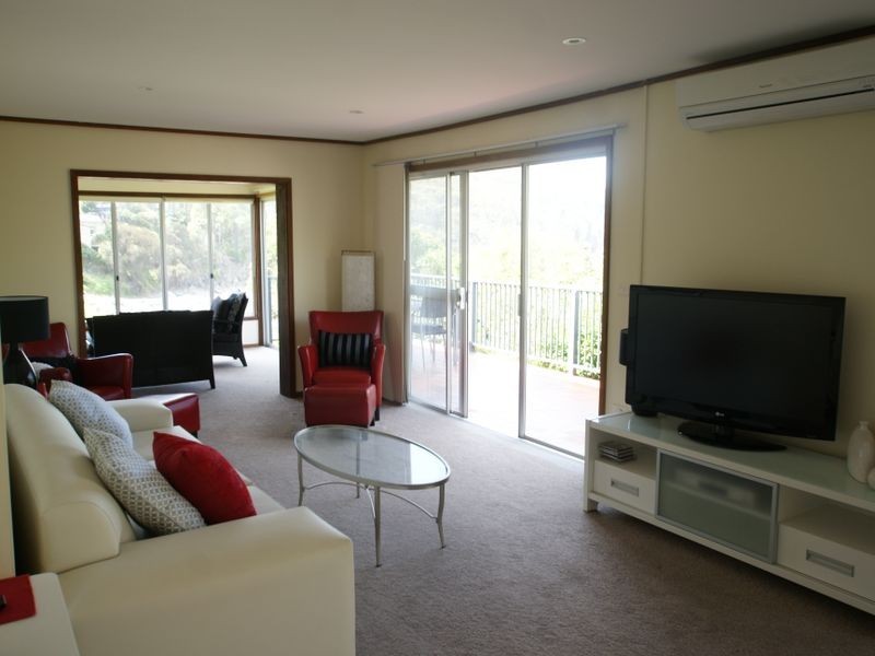 4 Iluka Avenue, Malua Bay NSW 2536