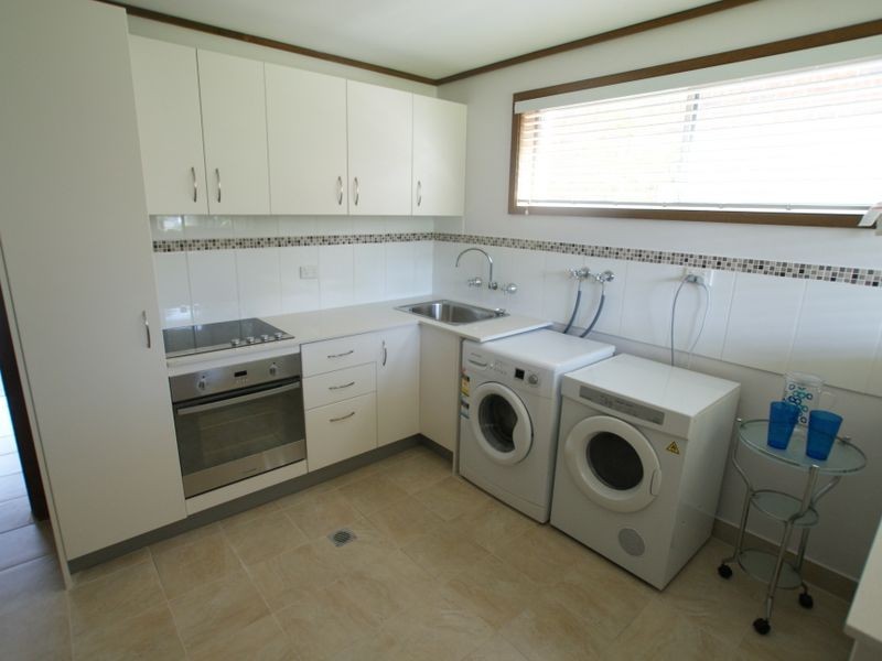 4 Iluka Avenue, Malua Bay NSW 2536