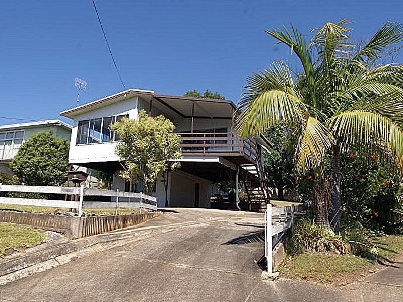 12 Grantham Road, Batehaven NSW 2536