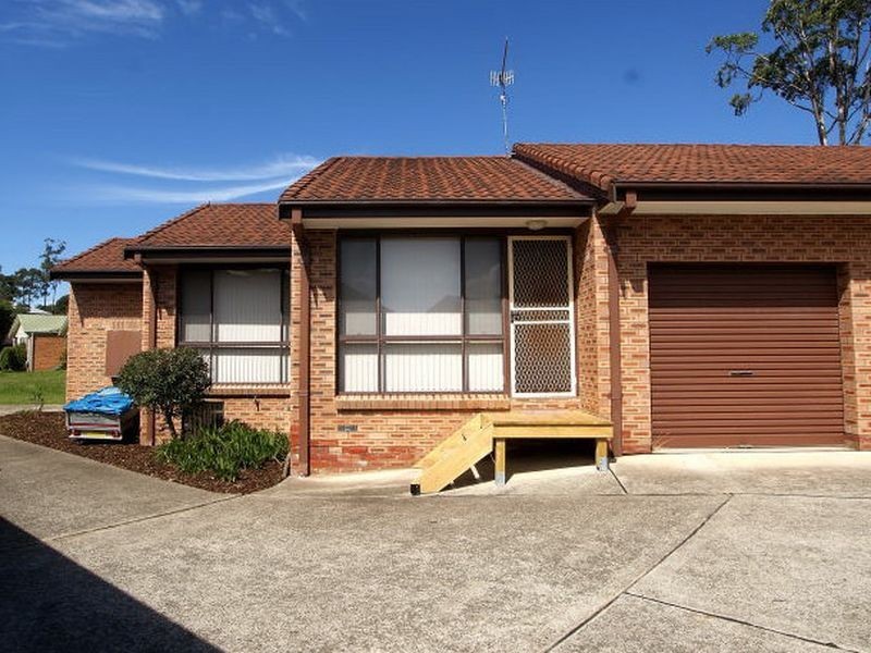 4/4 Drinnan Close, Surf Beach NSW 2536