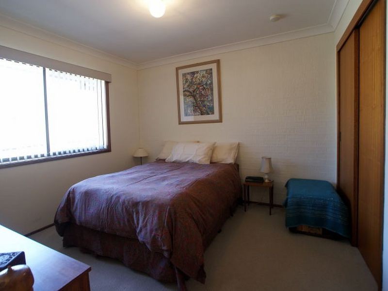 4/4 Drinnan Close, Surf Beach NSW 2536