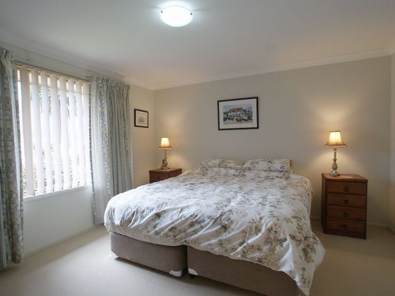 9 Hartog Place, Sunshine Bay NSW 2536