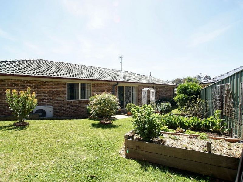 9 Hartog Place, Sunshine Bay NSW 2536