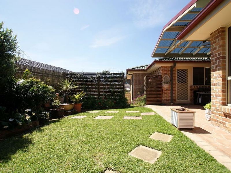 9 Hartog Place, Sunshine Bay NSW 2536