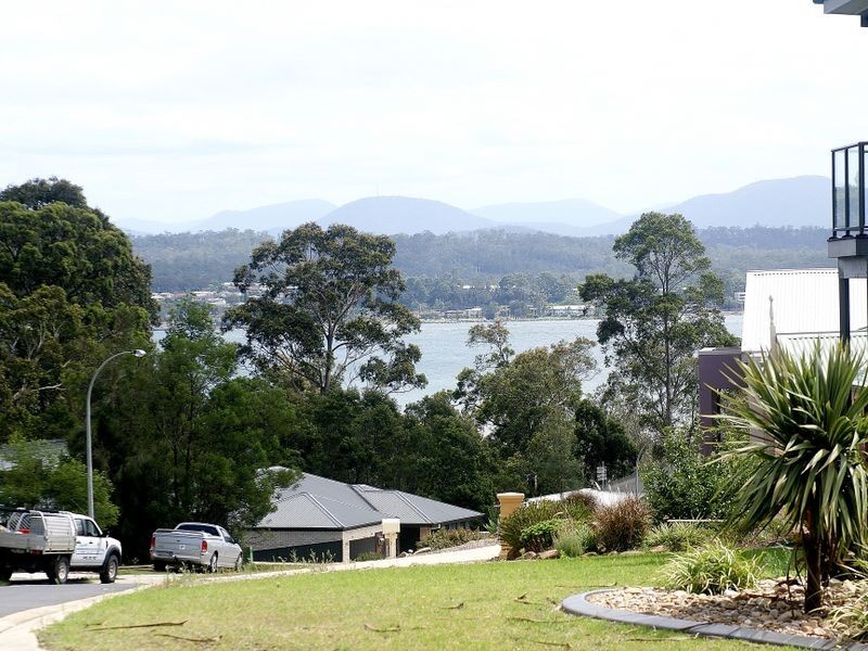 15 Courtenay Crescent, Long Beach NSW 2536