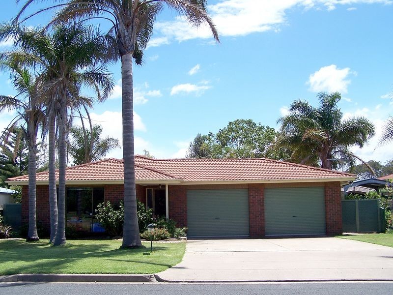 4 Belbowrie Parade, Maloneys Beach NSW 2536