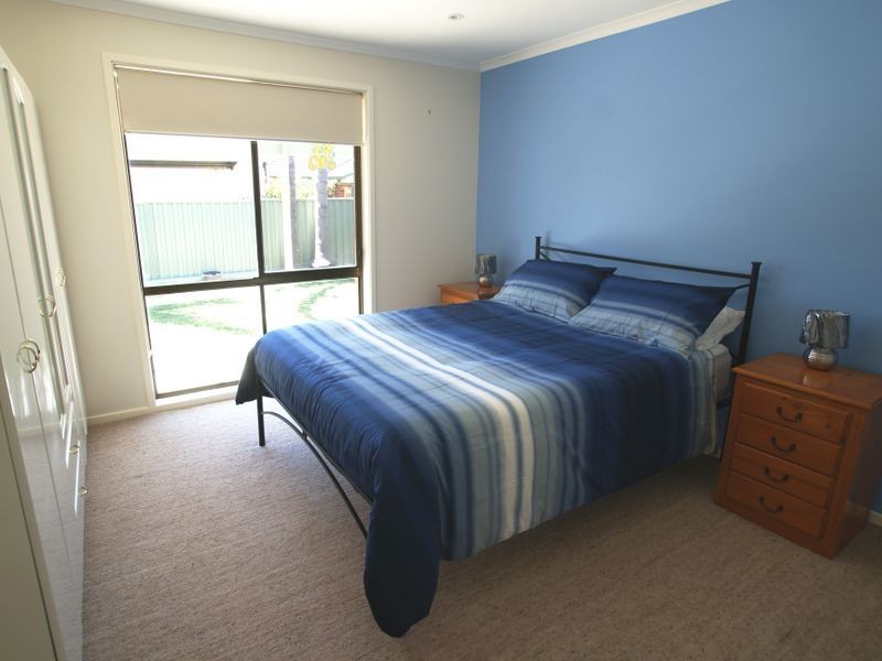 4 Belbowrie Parade, Maloneys Beach NSW 2536