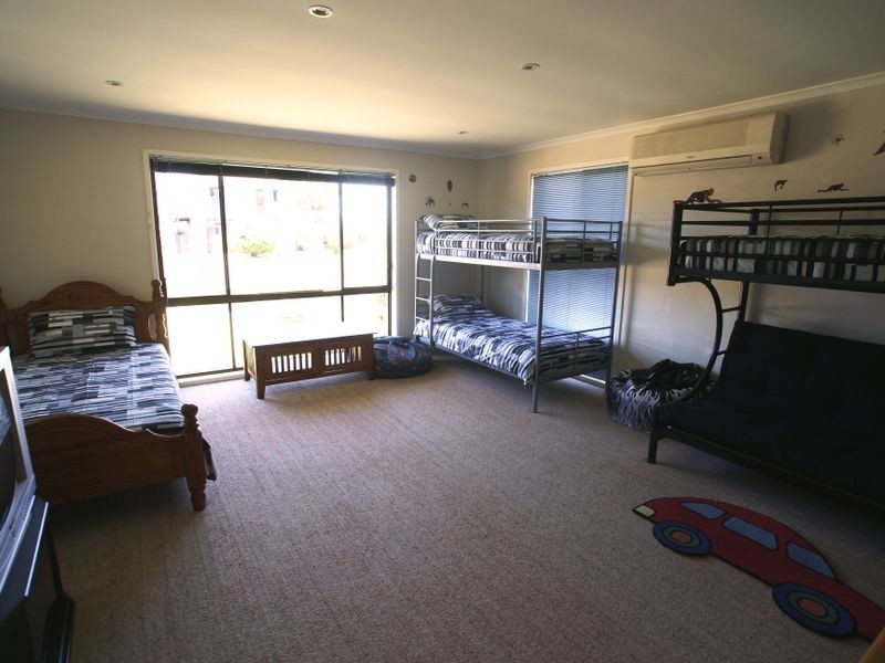 4 Belbowrie Parade, Maloneys Beach NSW 2536