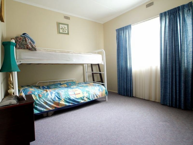 18 Clare Crescent, Batehaven NSW 2536