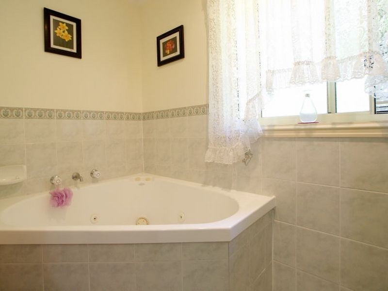 96 Hume Road, Sunshine Bay NSW 2536