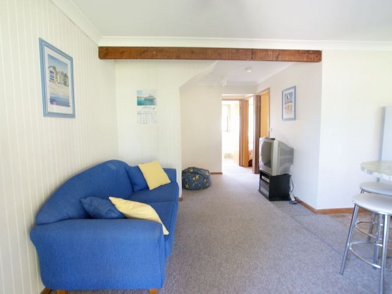 85 Berrima Parade, Surfside NSW 2536