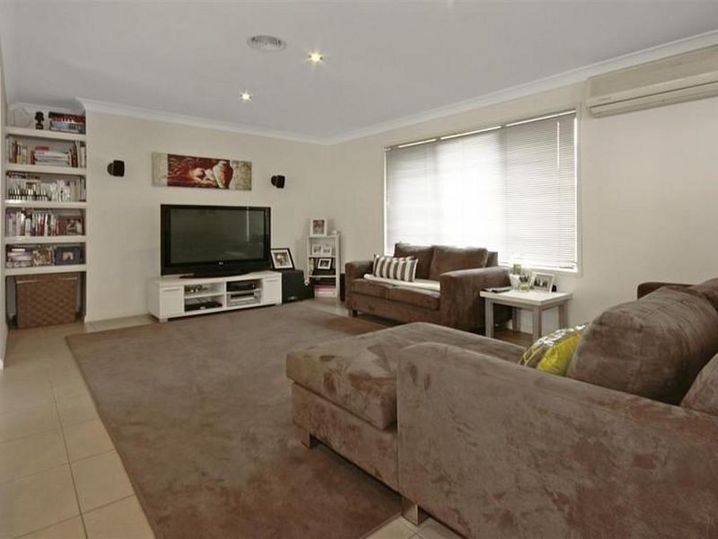 2 Wallaringa Street, Surfside NSW 2536