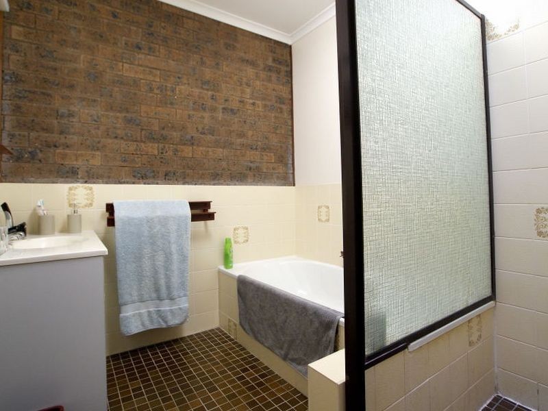 2/12 Parker Avenue, Surf Beach NSW 2536