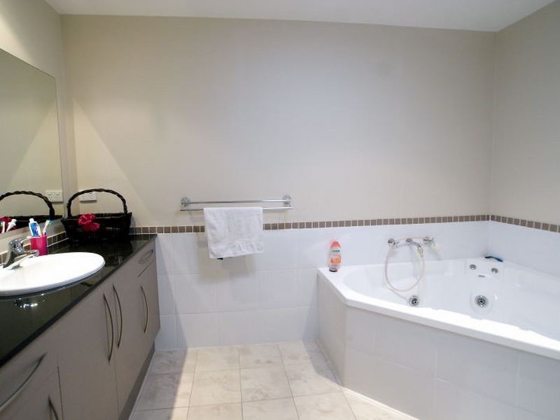 13/5 Crag Road, Batehaven NSW 2536
