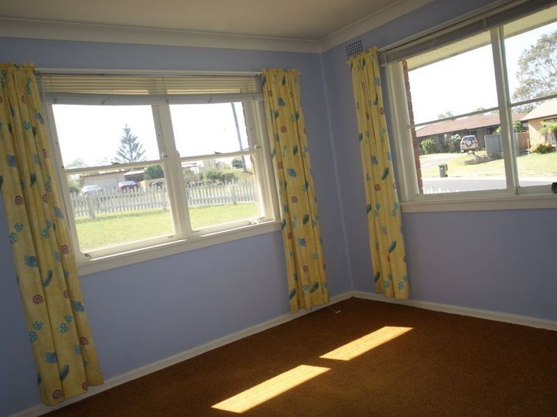 42 Bavarde Avenue, Batemans Bay NSW 2536