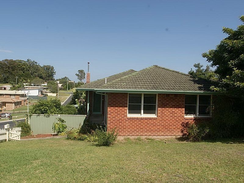 42 Bavarde Avenue, Batemans Bay NSW 2536