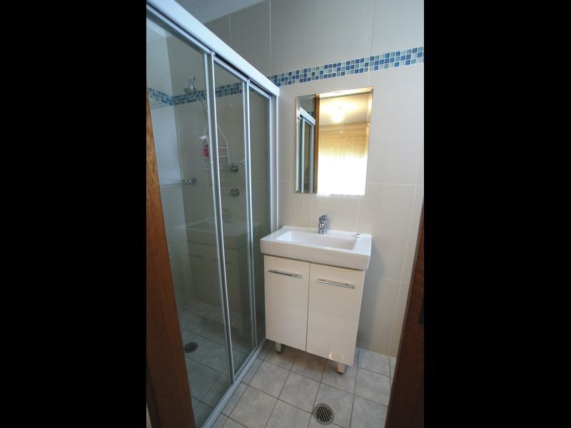 2 Cook Ave, Surf Beach NSW 2536