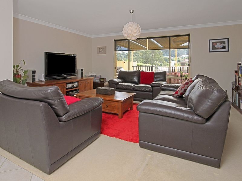 44 Eric Fenning Drive, Surf Beach NSW 2536