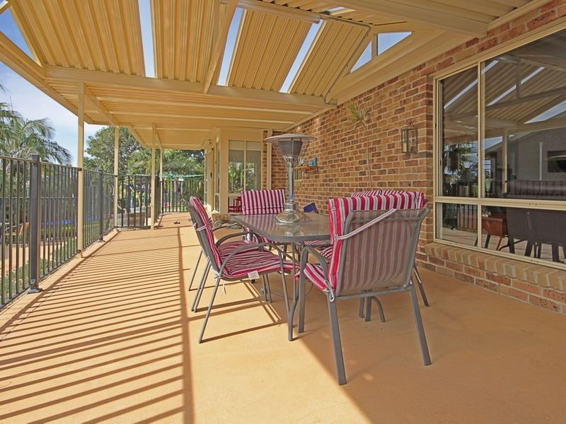 44 Eric Fenning Drive, Surf Beach NSW 2536