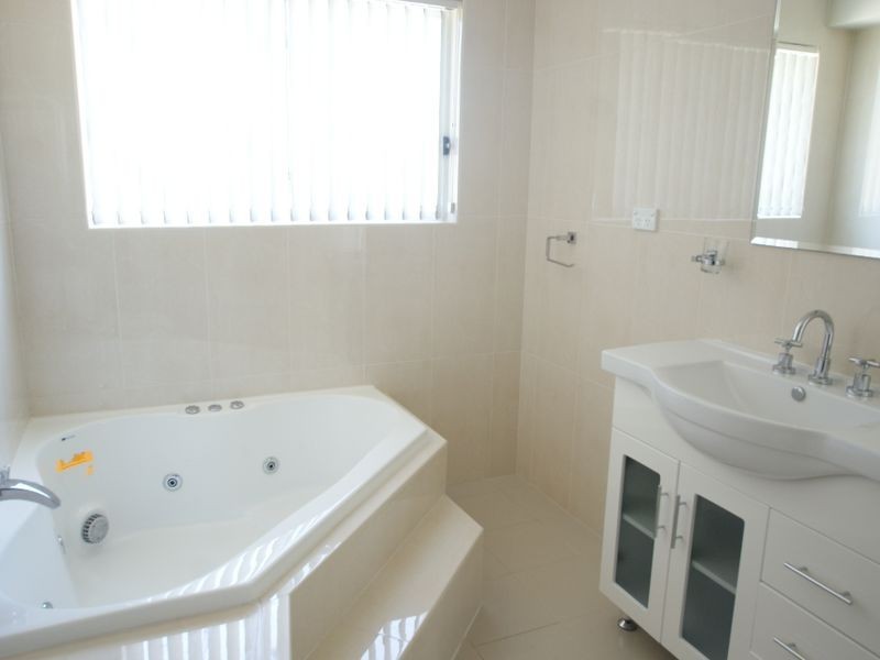 3b Henry Place, Long Beach NSW 2536