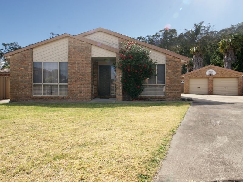 6 Eugenia Place, Maloneys Beach NSW 2536