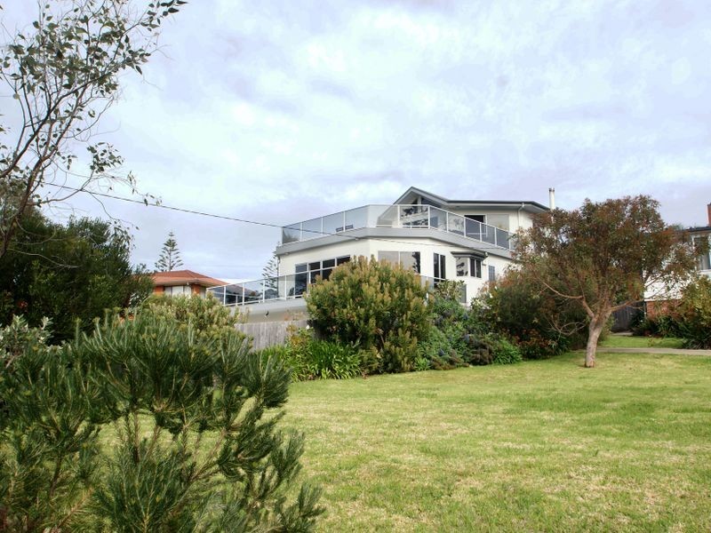 131 Tuross Boulevarde, Tuross Head NSW 2537