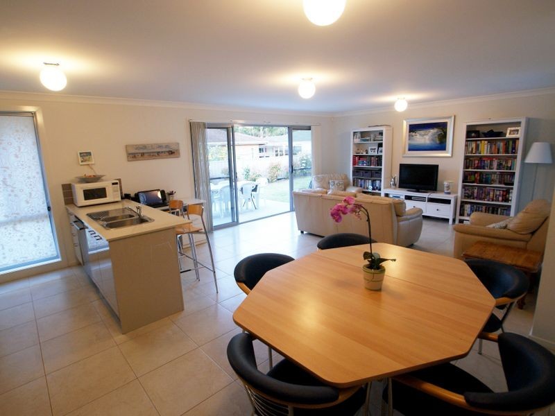 4 Martin Place, Broulee NSW 2537