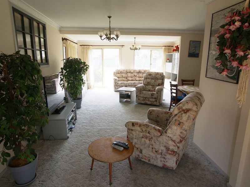 40 Sunpatch Parade, Tomakin NSW 2537