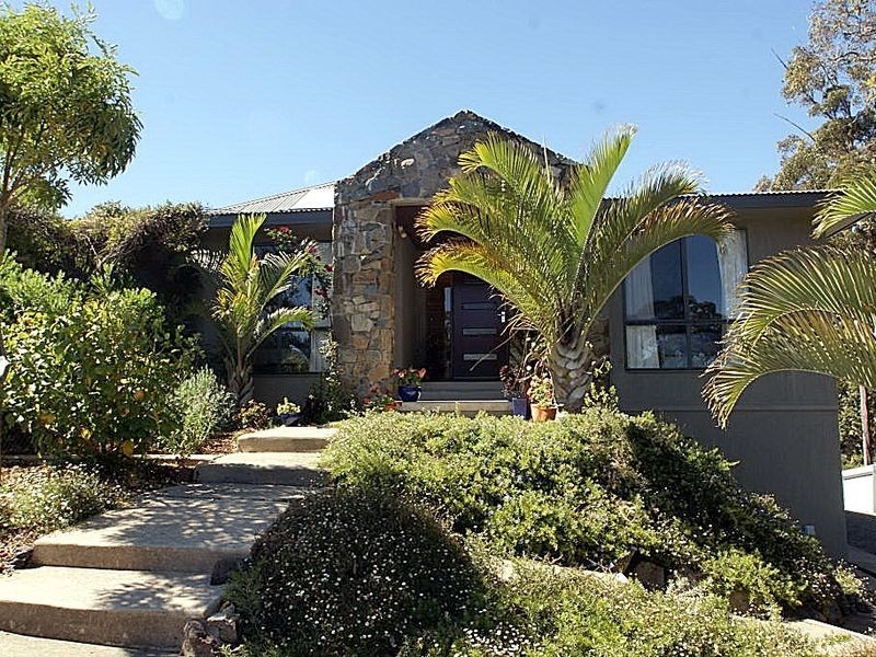 7 Tinarra Close, Lilli Pilli NSW 2536