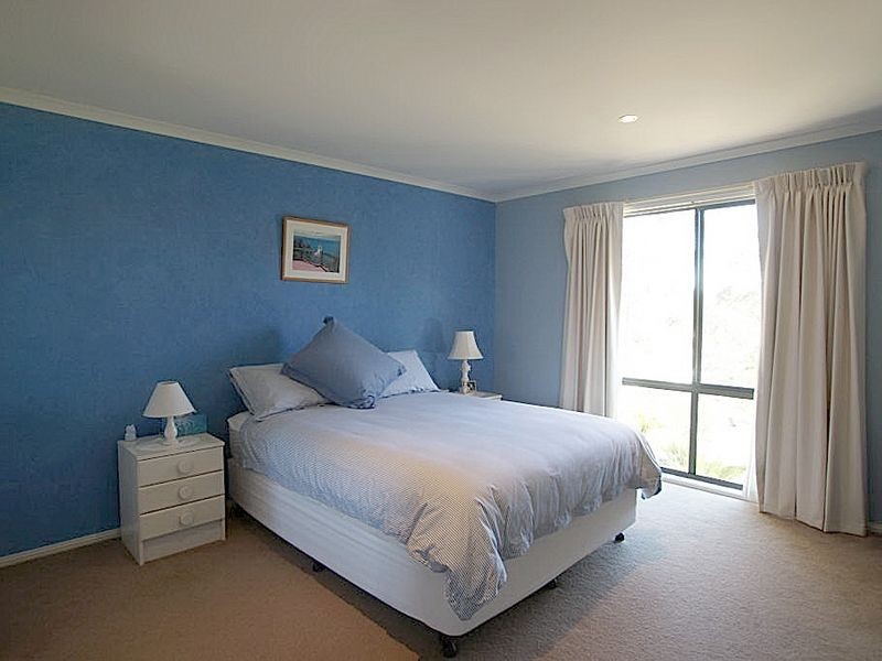 7 Tinarra Close, Lilli Pilli NSW 2536