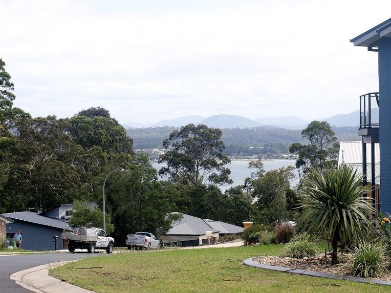 15 Courtenay Crescent, Long Beach NSW 2536