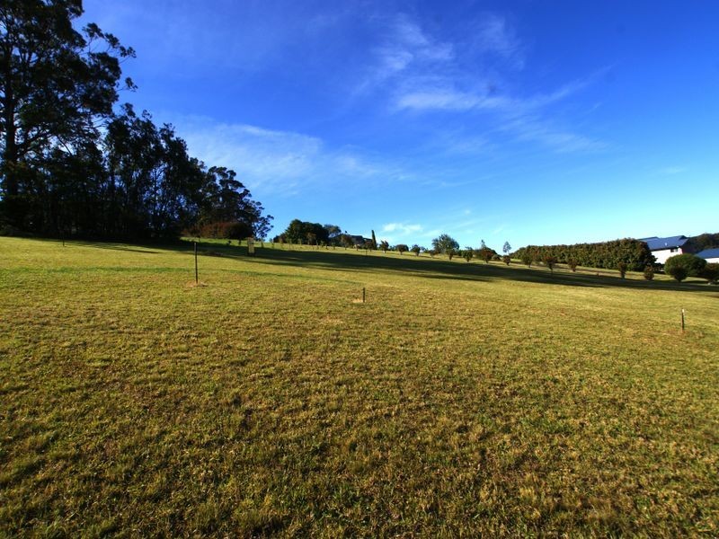 189 George Bass Drive, Surf Beach NSW 2536