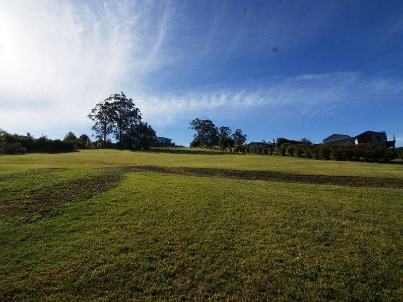 189 George Bass Drive, Surf Beach NSW 2536