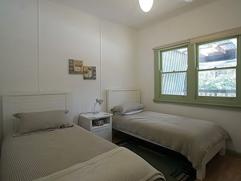 26 Depot Beach Road, Batehaven NSW 2536