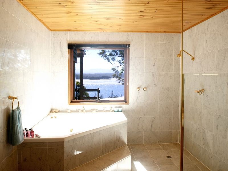 57 Kyla Park Close, Tuross Head NSW 2537