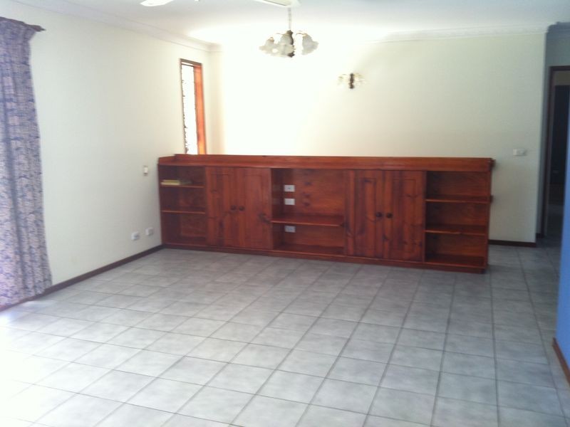 42 OCEAN AVENUE, Surf Beach NSW 2536