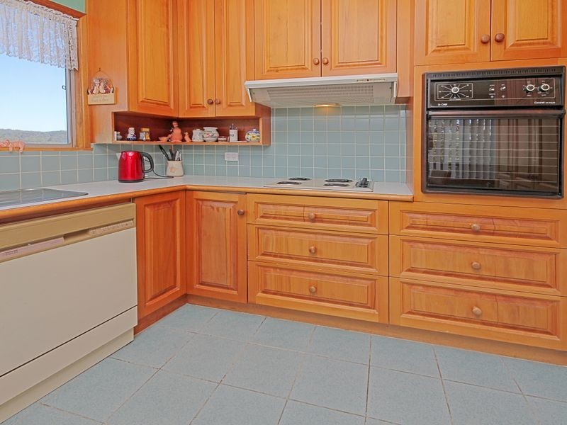 610 Beach Road, Surf Beach NSW 2536