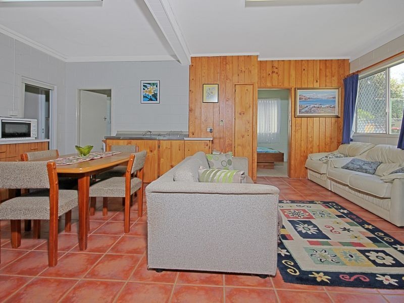 610 Beach Road, Surf Beach NSW 2536