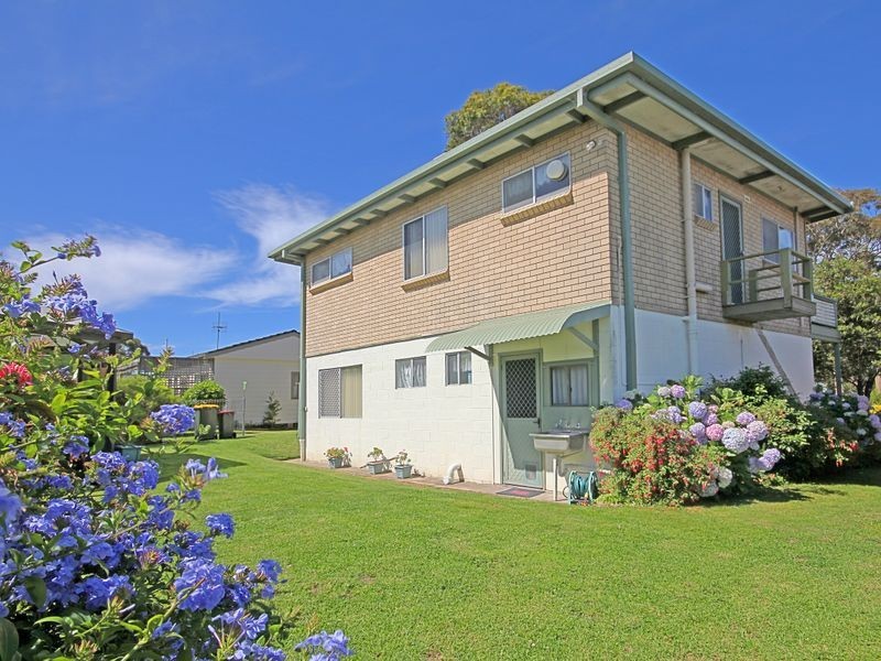 610 Beach Road, Surf Beach NSW 2536