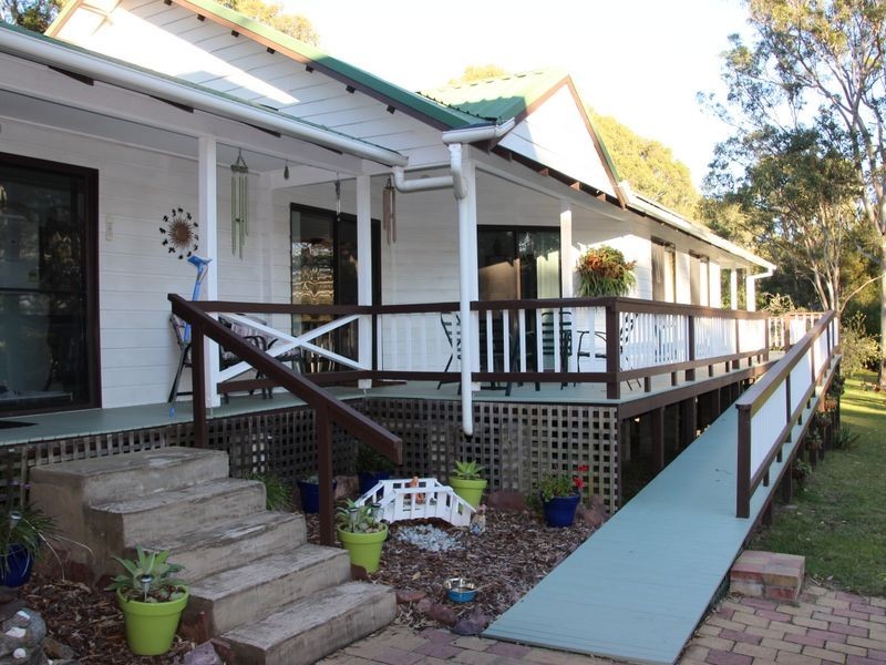 11 Alcheringa Lane, Bingie NSW 2537