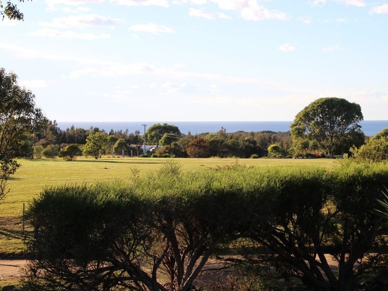 11 Alcheringa Lane, Bingie NSW 2537