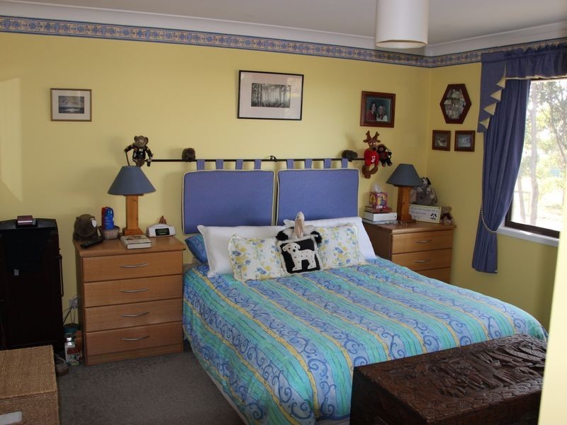 11 Alcheringa Lane, Bingie NSW 2537