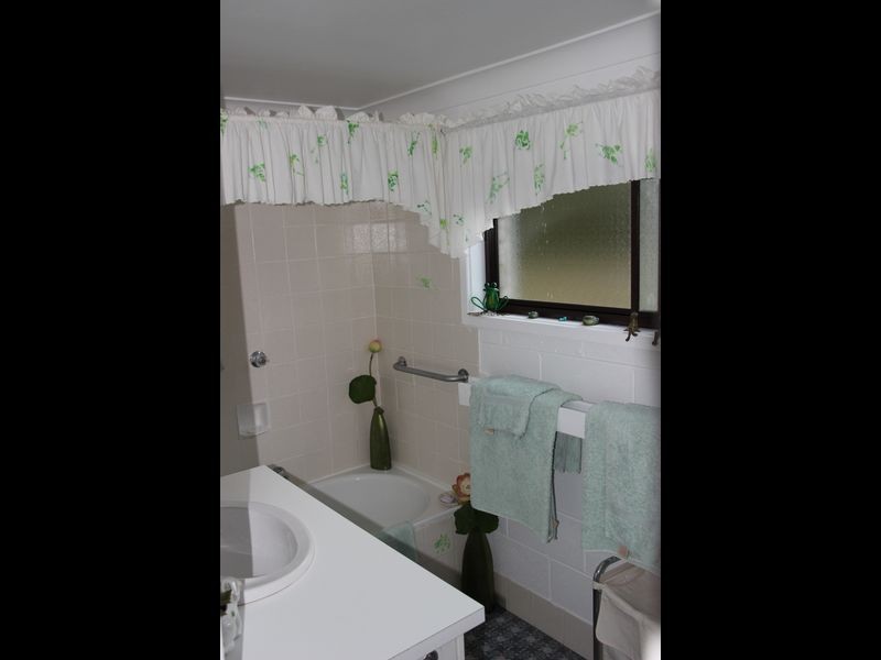 11 Alcheringa Lane, Bingie NSW 2537