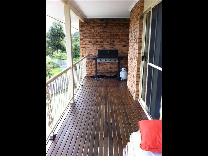 12 Berry Place, Surf Beach NSW 2536